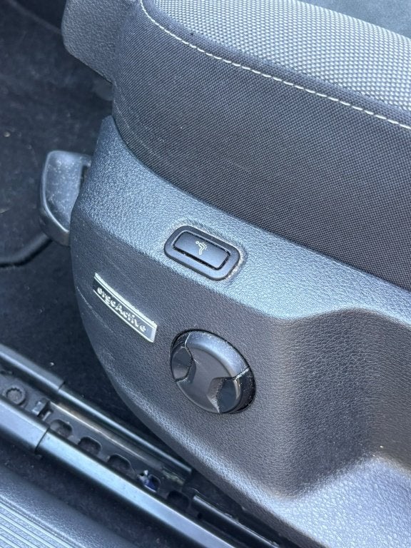 Foto 11 van Volkswagen Golf 1.0 TSI HighLine DAB Stoelvw PDC ACC Massage