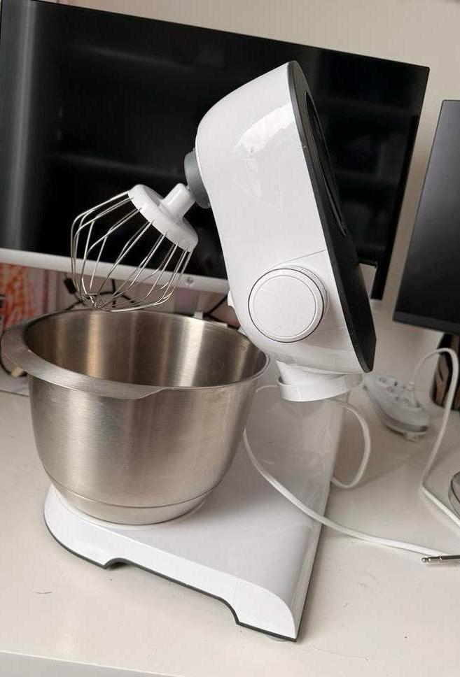 Bosch MUM5 Keukenmachine - Krachtig en Veelzijdig, 3 tot 4 liter, Ophalen of Verzenden, Zo goed als nieuw, 3 snelheden of meer