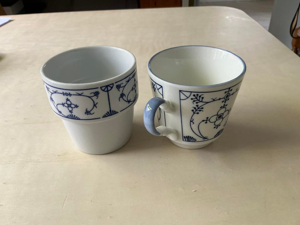 Blauw saks kopje en beker, Ophalen