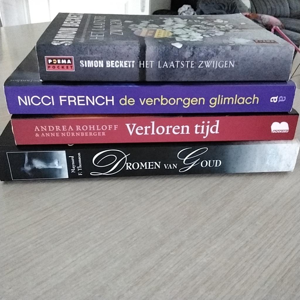 Diverse genre boeken, Ophalen of Verzenden, Gelezen