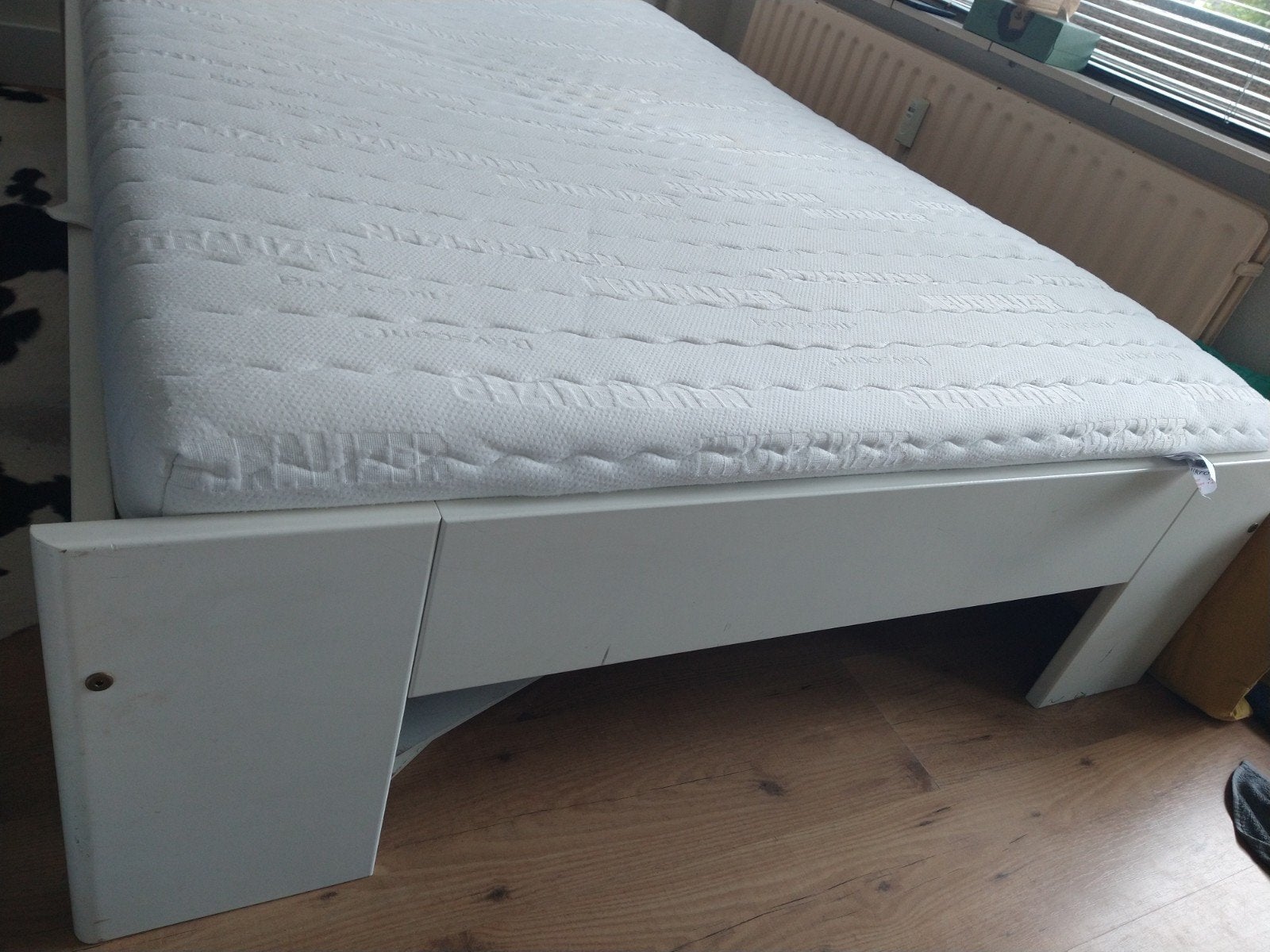 Bed twijfelaar 120*200 incl matras, met ruimte onder bed, Huis en Inrichting, Ophalen, Wit, Twijfelaar, 120 cm
