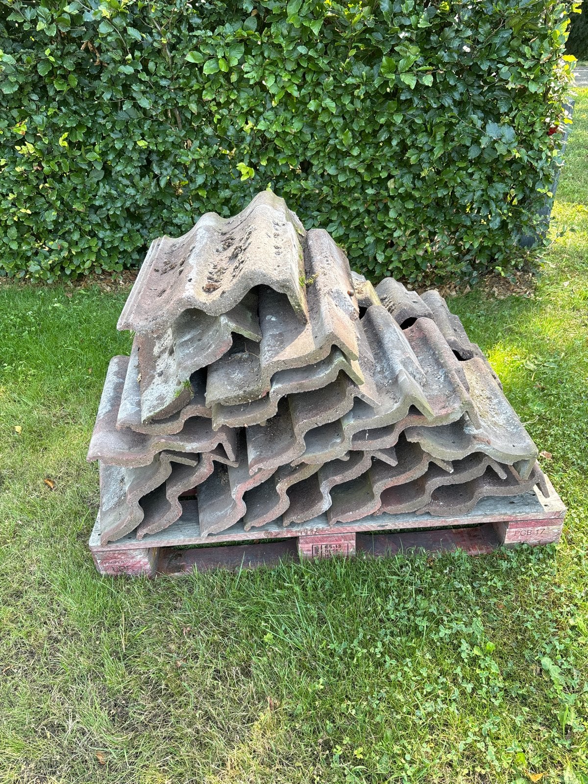 Gevelpannen sneldekker RBB links en rechts, Doe-het-zelf en Verbouw, Dakpannen en Dakbedekking, Ophalen, Gebruikt, Steen of Klei