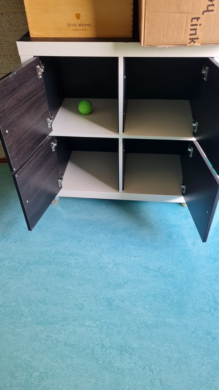 Ikea Kallax kast deurtjes op wieltjes 2x2, Huis en Inrichting, Ophalen, 50 tot 100 cm, Zo goed als nieuw, Minder dan 100 cm