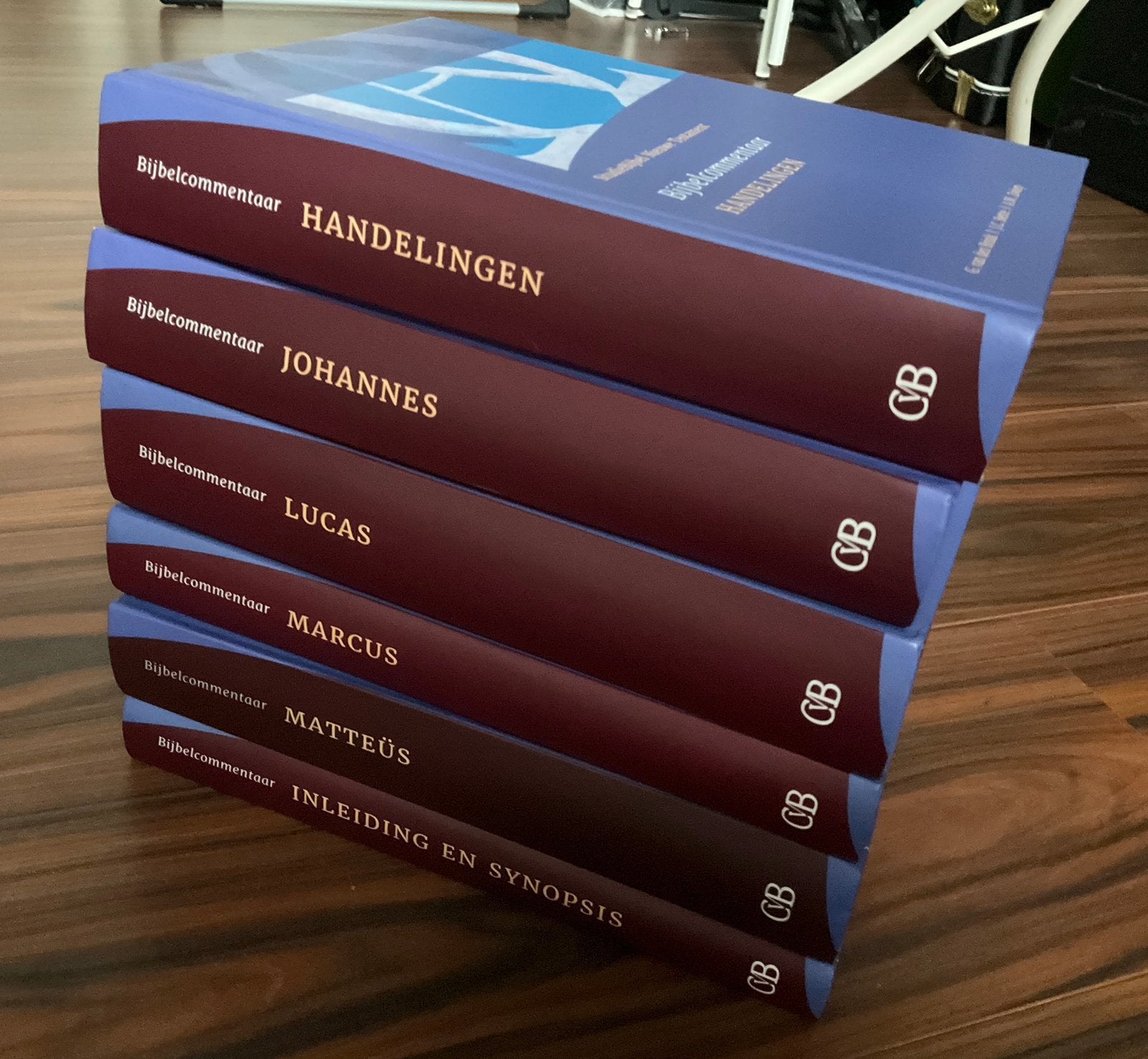 Studiebijbel NT deel 1 tm 6 ZGAN, Ophalen of Verzenden, Zo goed als nieuw