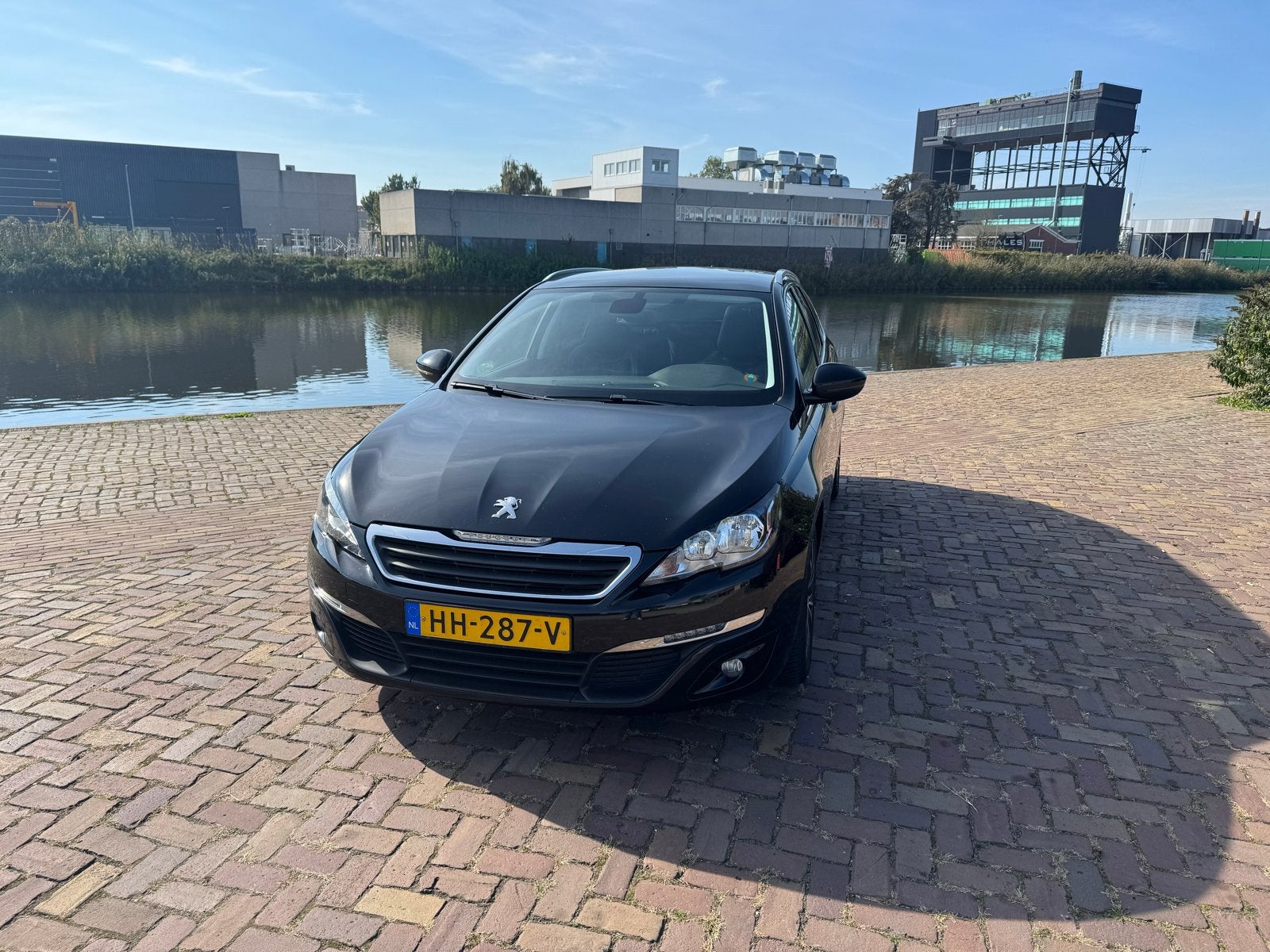 Peugeot 308 1.6 Bluehdi 120pk 2015 Zwart, Auto's, Voorwielaandrijving, 680 kg, 4 cilinders, Zwart