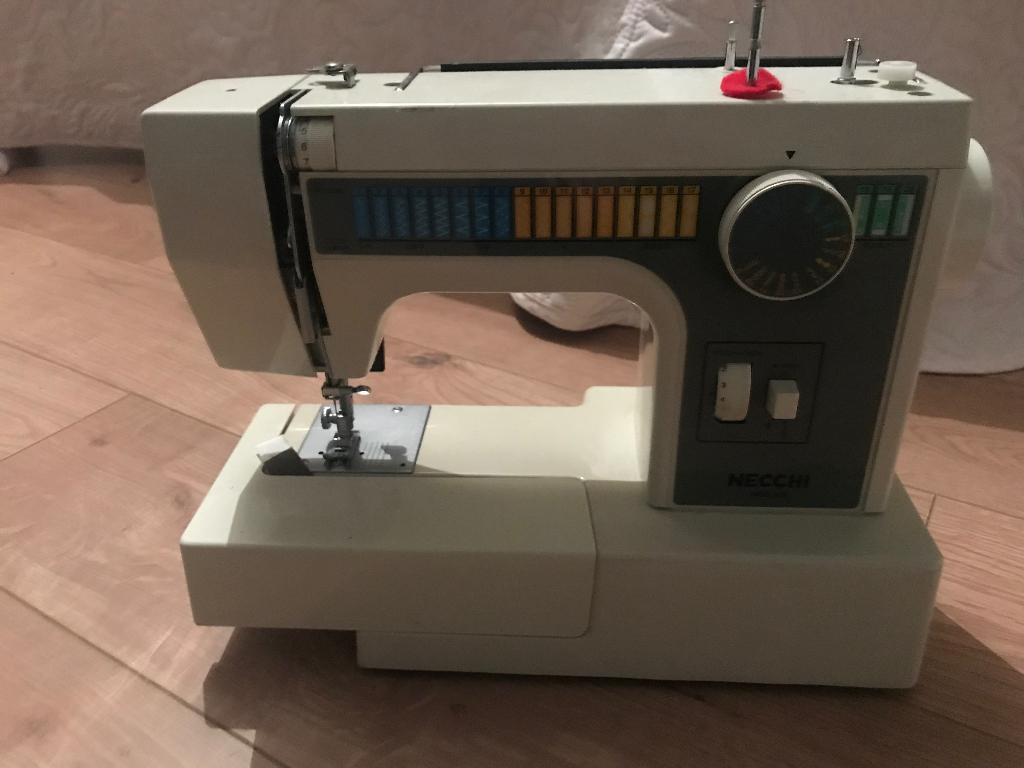 Naaimachine Necchi 559, Ophalen of Verzenden, Gebruikt, Naaimachine, Overige merken