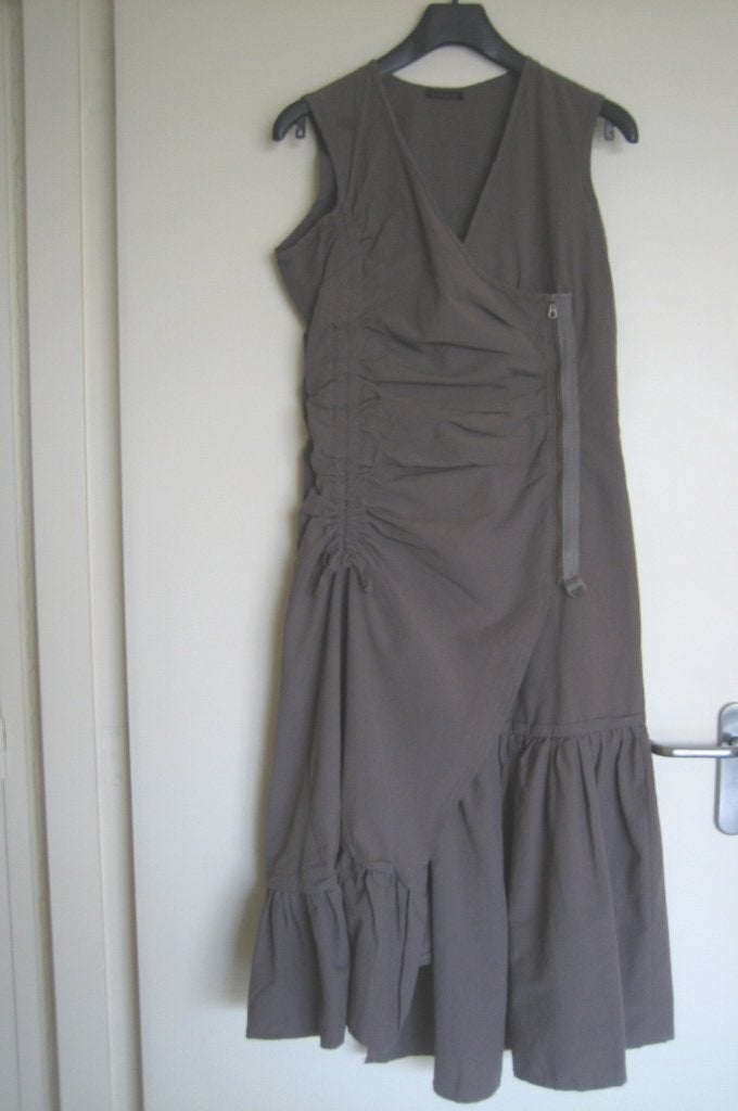 A-symmetrische taupe jurk LOLA & LIZA, 36-38, snazzeys, Maat 38/40 (M), Bruin, Zo goed als nieuw, Onder de knie