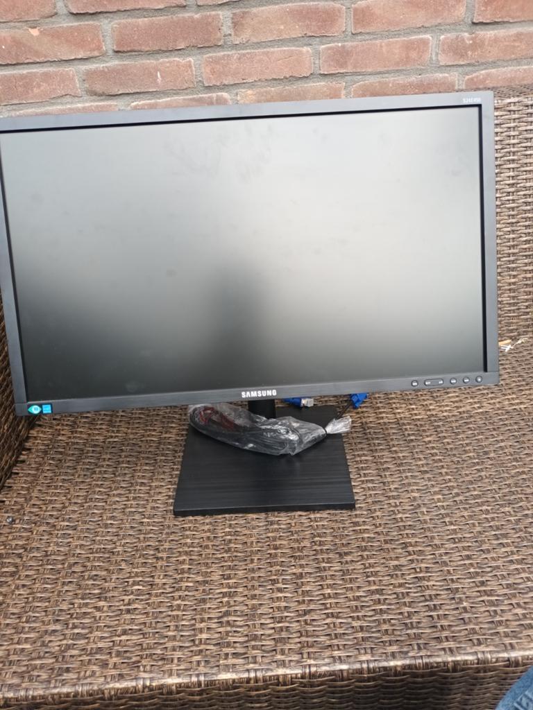 Samsung monitor, Computers en Software, Monitoren, Ophalen, Zo goed als nieuw, 60 Hz of minder, IPS
