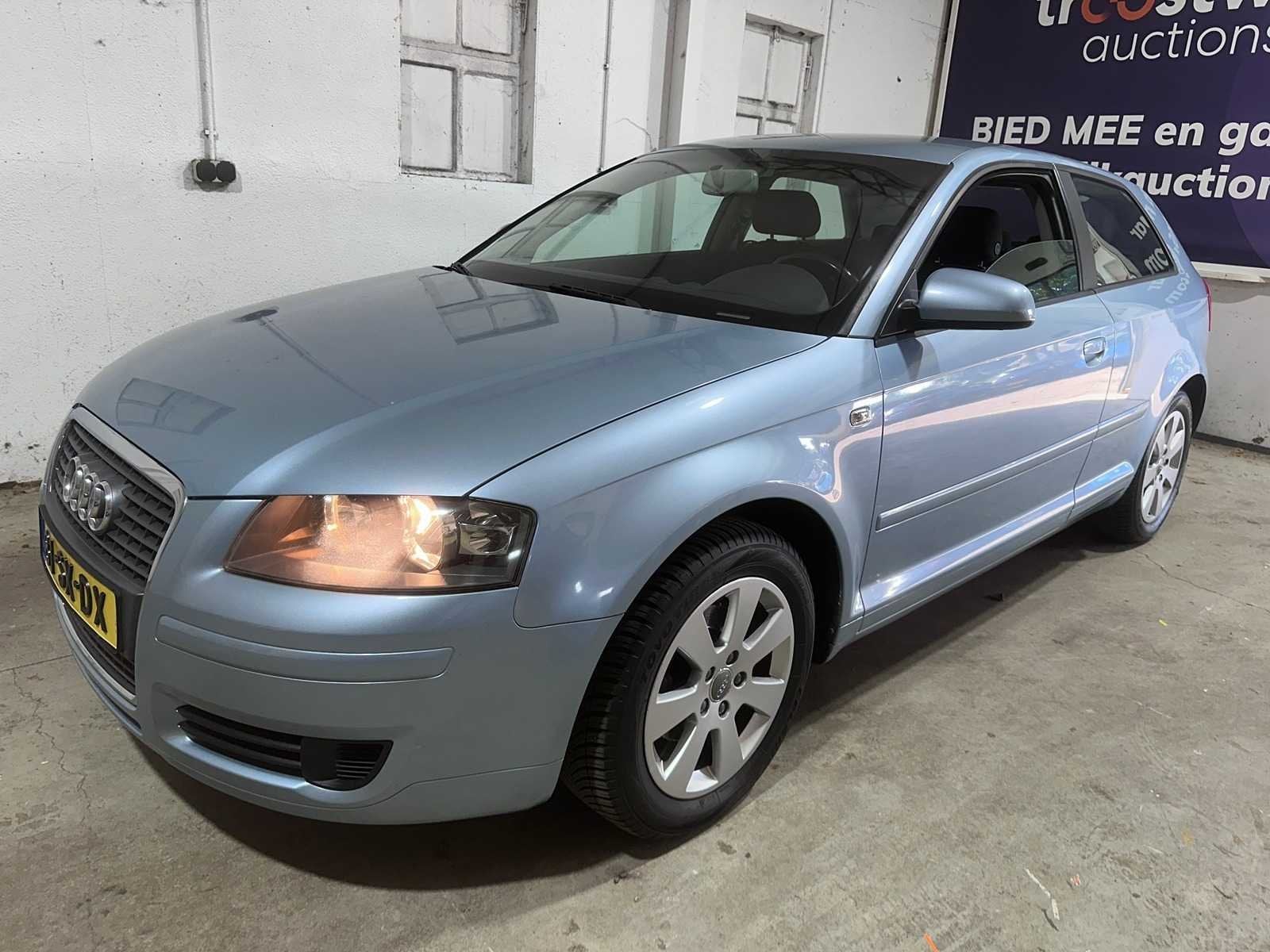 Audi - A3 - 1.6 FSI Attraction - 81-SX-DX- 2006, Auto's, Voorwielaandrijving, 15 km/l, Gebruikt, Blauw