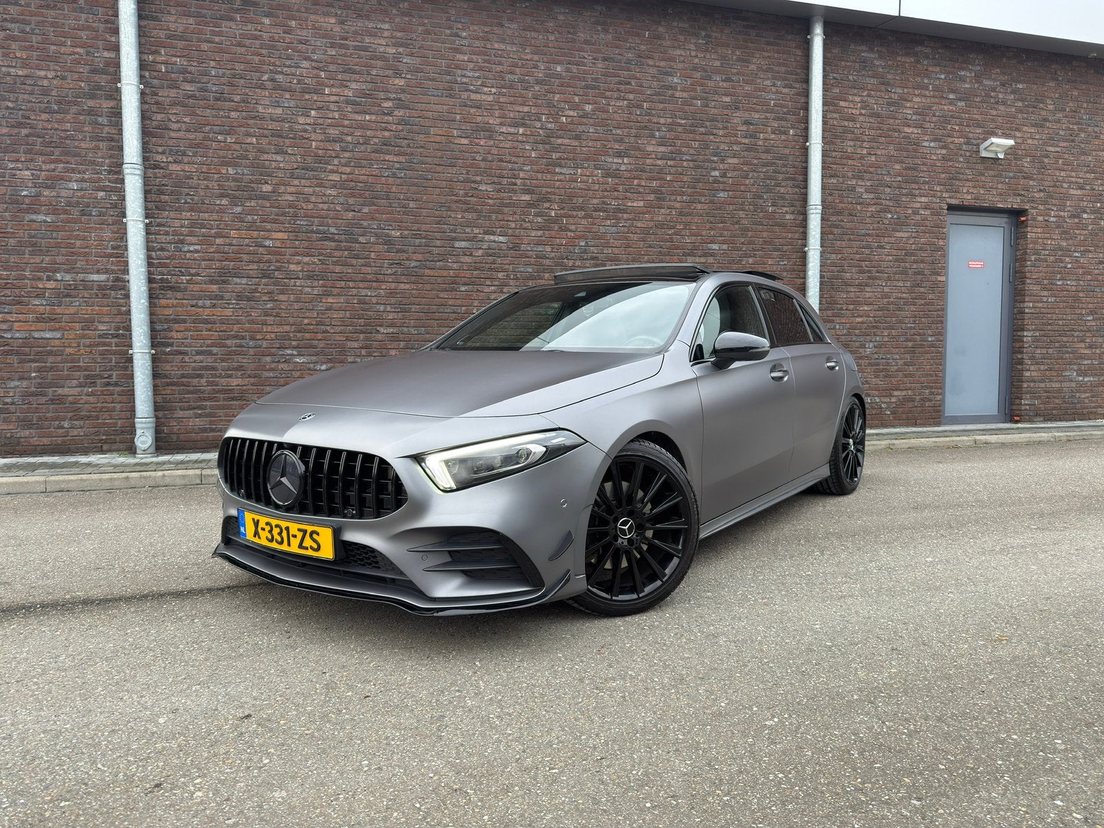 Mercedes-Benz A-Klasse A 220 7G-DCT ORG.MAT-360-PANO-SFEER, Auto's, Leder, Bedrijf, 1600 kg, 725 kg