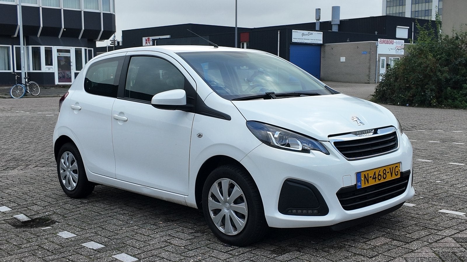 Peugeot 108 1.0 e-VTi72pk 2022 Wit -camera - carplay - airco, Wit, Origineel Nederlands, Handgeschakeld, Particulier