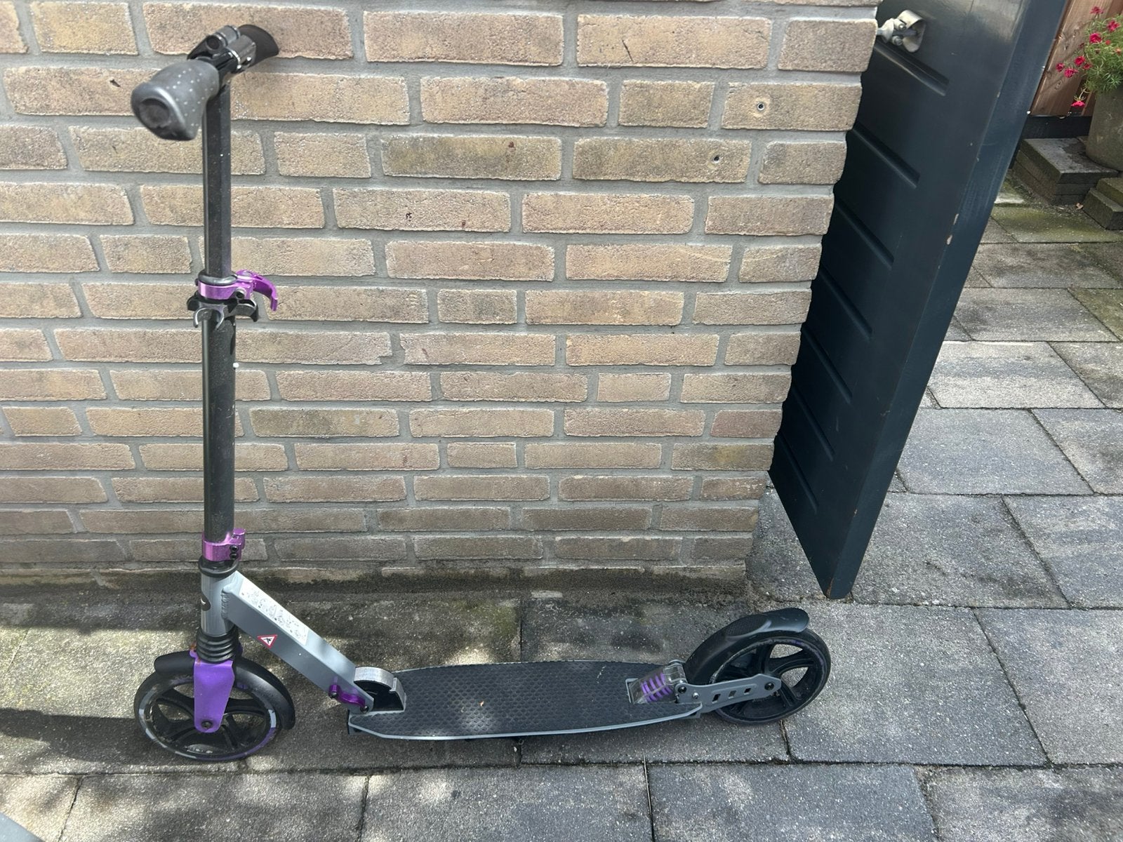 Inklapbare step met wat grotere wielen, Ophalen, Zo goed als nieuw, Gewone step