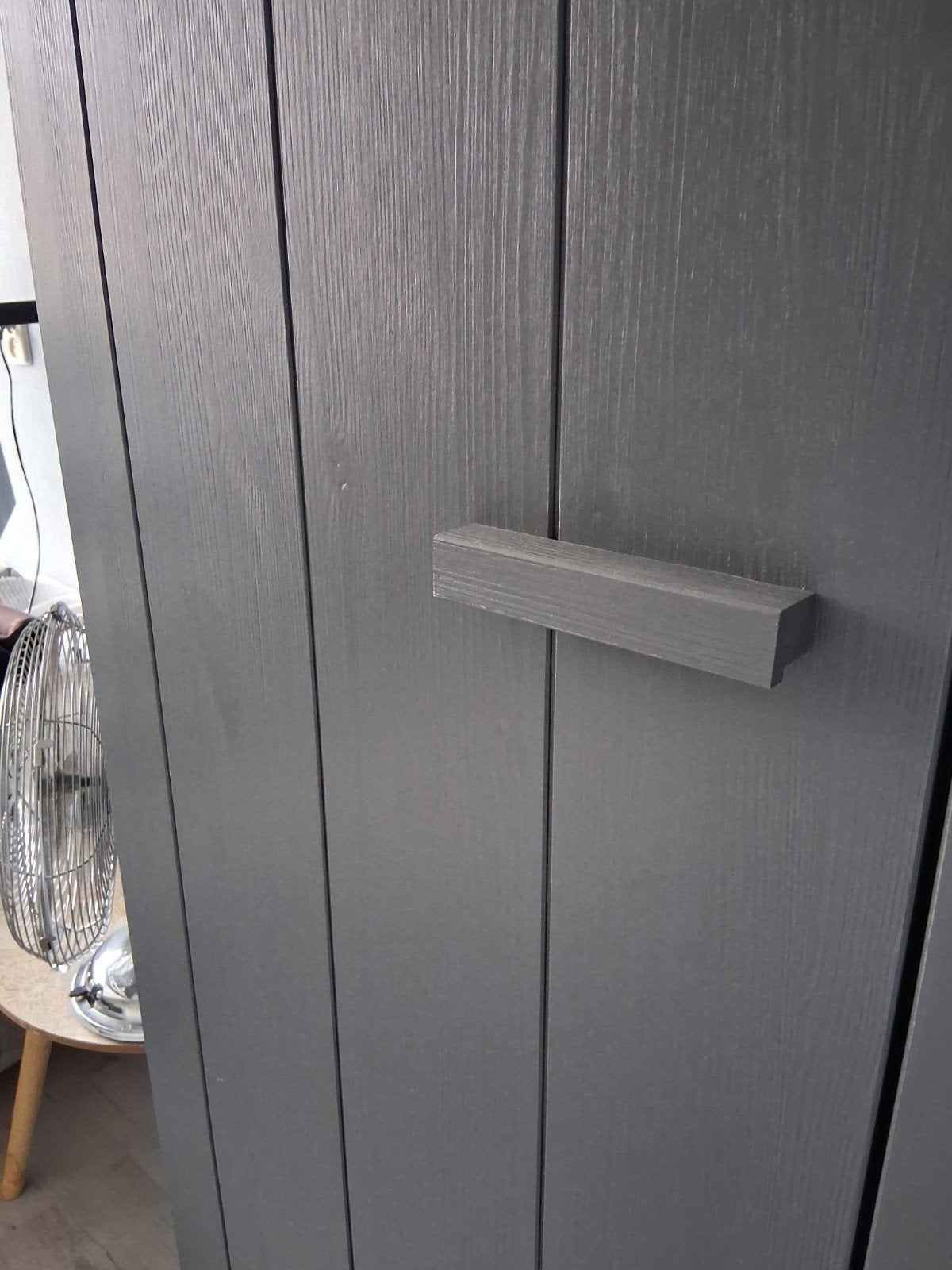 Grijze kledingkast met hang- en leggedeelte, Huis en Inrichting, Kasten | Kledingkasten, Ophalen, Gebruikt, Met plank(en), 50 tot 100 cm