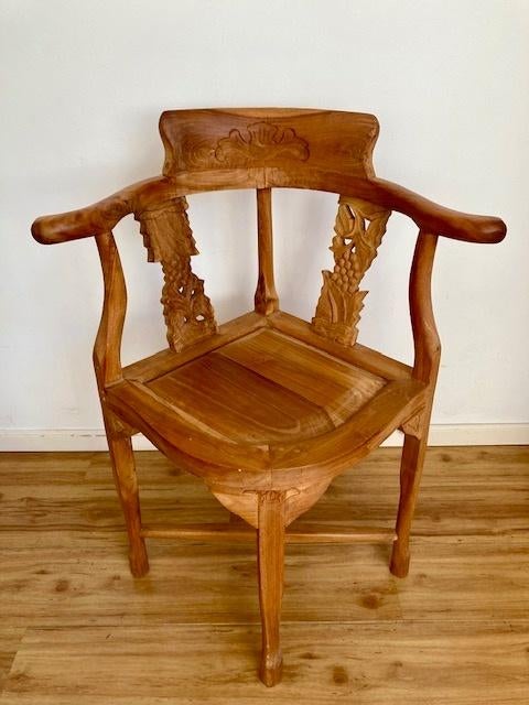 Chinese houten hoekstoel, Antiek en Kunst, Antiek | Meubels | Stoelen en Banken, Ophalen