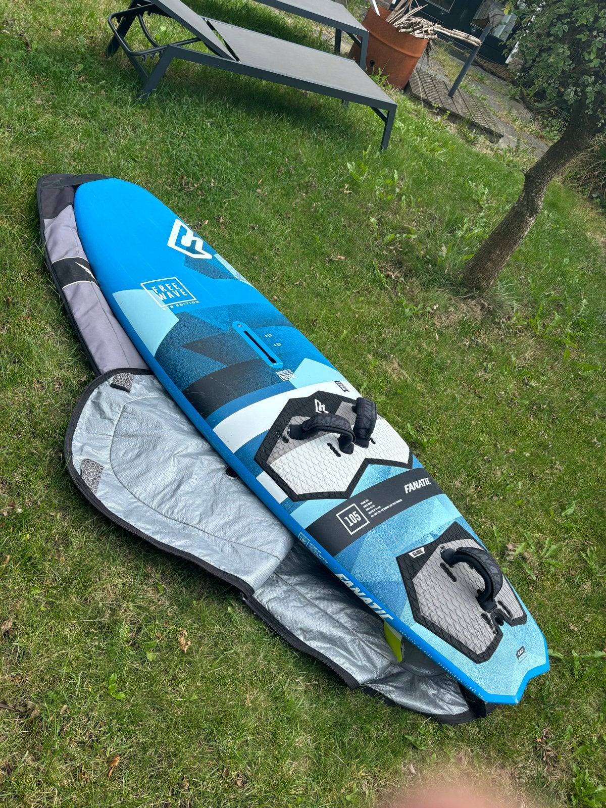 Fanatic freewave 105L met Boardbag, Watersport en Boten, Windsurfen, Ophalen, Minder dan 250 cm, Fanatic, Zo goed als nieuw