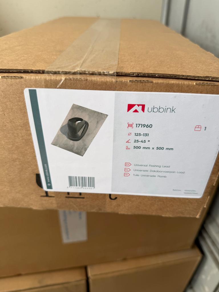 Nieuwe Ubbink Universele Dakdoorvoerpan Lood 125-131mm, Overige typen, Nieuw, Ophalen of Verzenden, Minder dan 5 m²