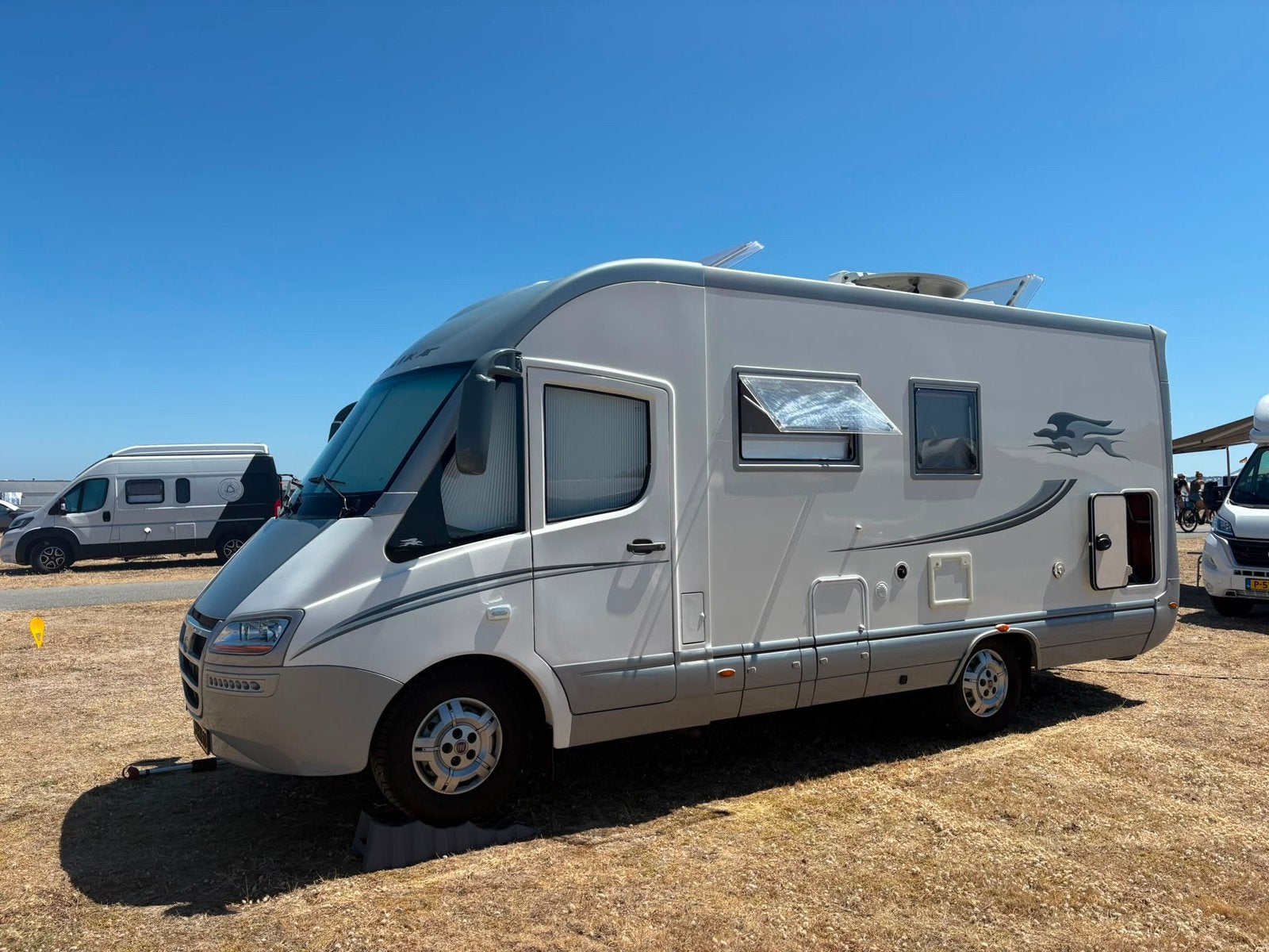 CAMPER LAIKA REXOSLINE 650 intergraal, Integraal, Ringverwarming, Fiat, 6 tot 7 meter