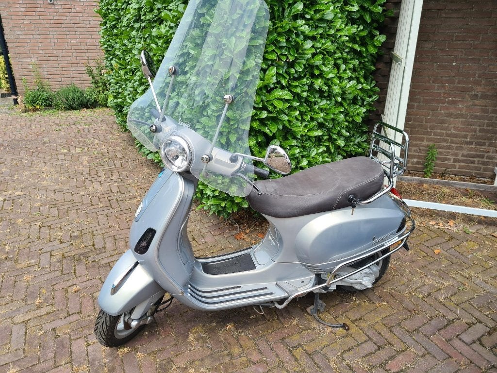 Vespa Piaggio Primavera 50 4T zilverkleurig blauw kenteken, Ophalen, Gebruikt, Overige modellen, Benzine