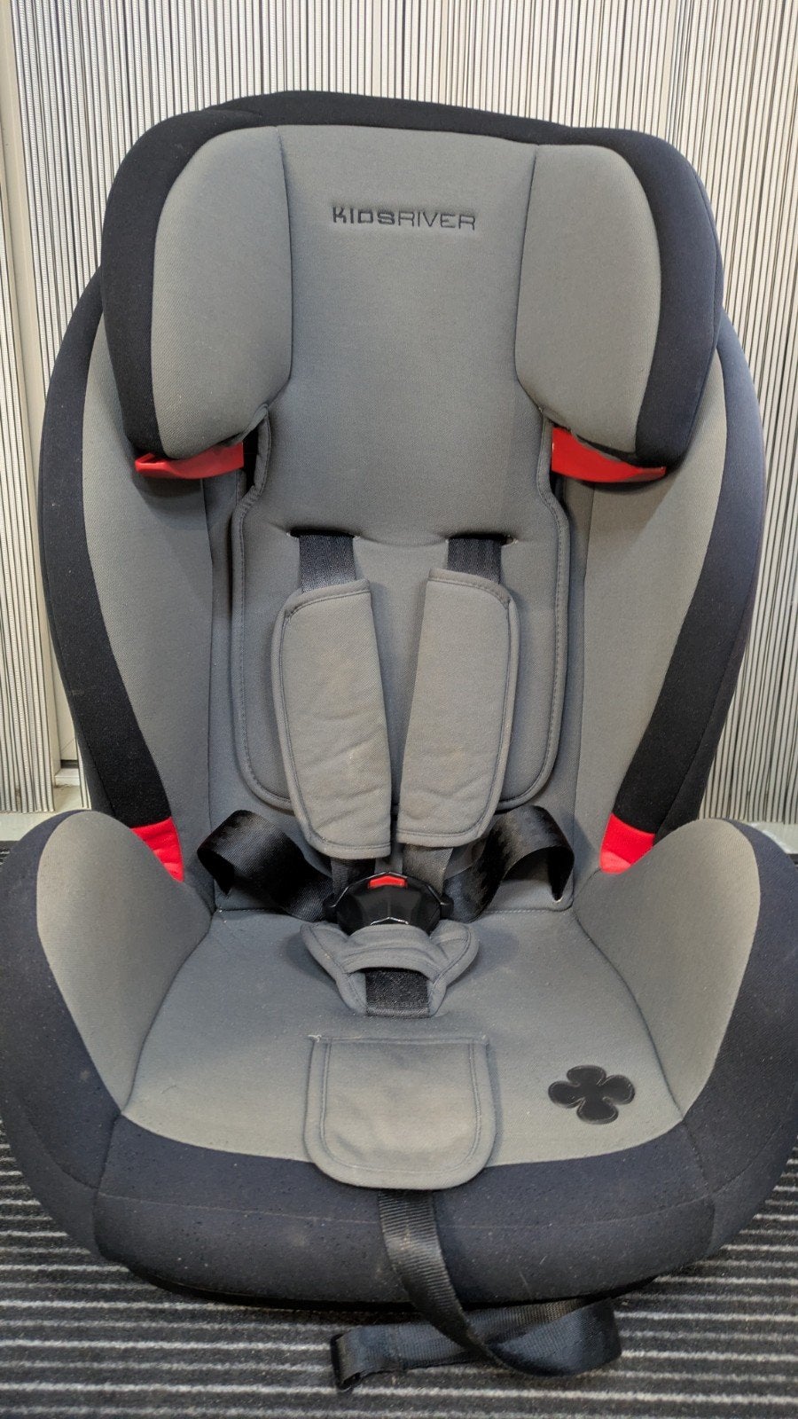 Kidsriver Liz Isofix Autostoel 9-36 kg - Grijs/Zwart, Gebruikt, Zijbescherming, 9 t/m 36 kg, Isofix