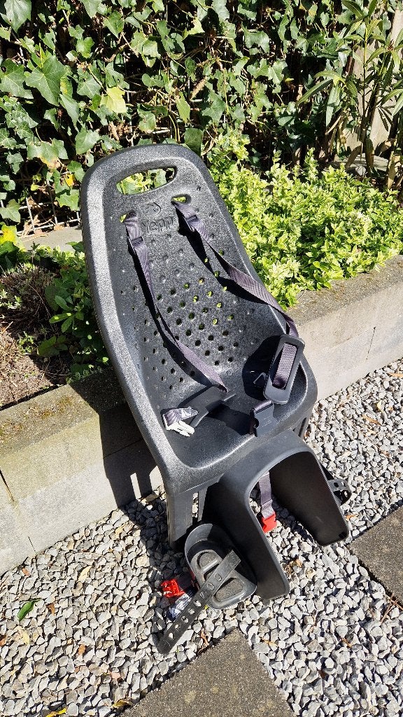 Yepp achterzitje zwart + montagerekje (elektrische) fiets, Ophalen, Achterzitje, Yepp, Gebruikt