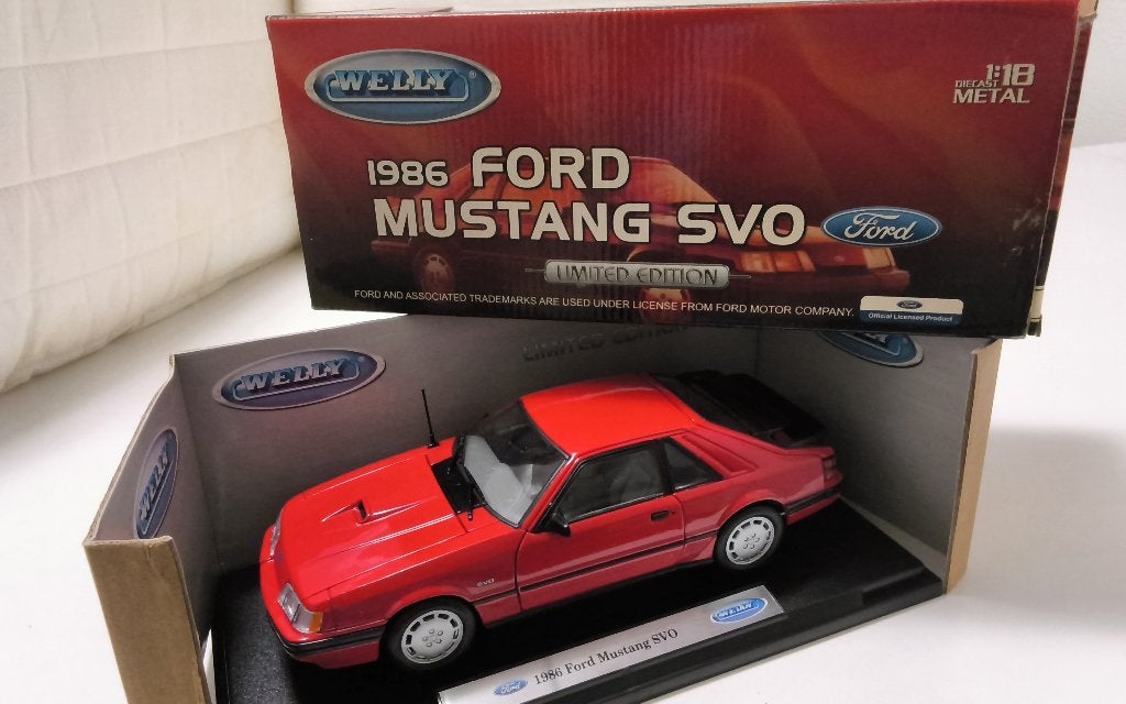 1/18 Ford Mustang SVO 1986 Welly limited edition, Hobby en Vrije tijd, Modelauto's | 1:18, Ophalen of Verzenden, Nieuw, Auto, Welly