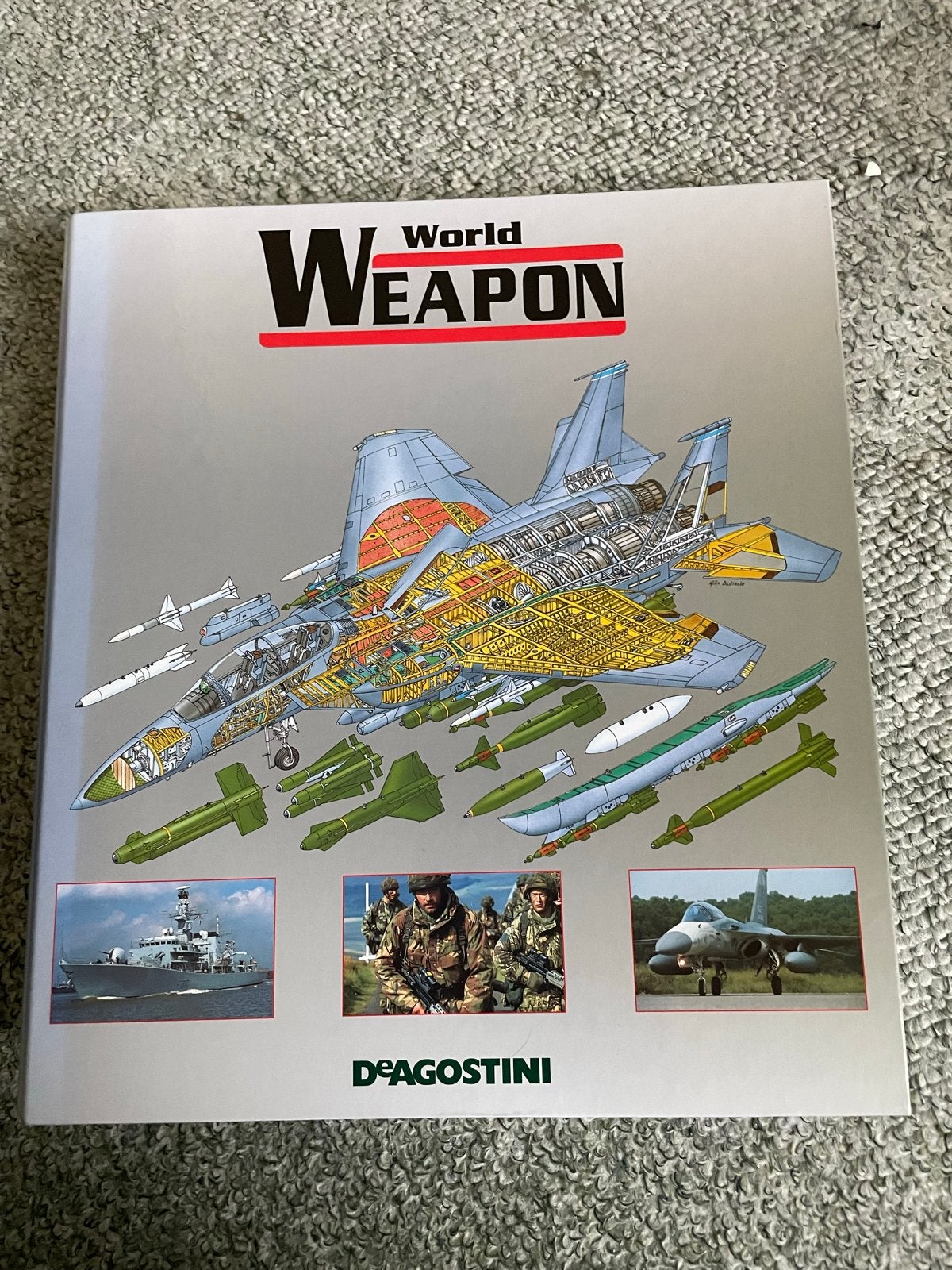 World Weapon DeAgostini - Militair naslagwerk, Ophalen of Verzenden, 1945 tot heden, Zo goed als nieuw, Overige onderwerpen