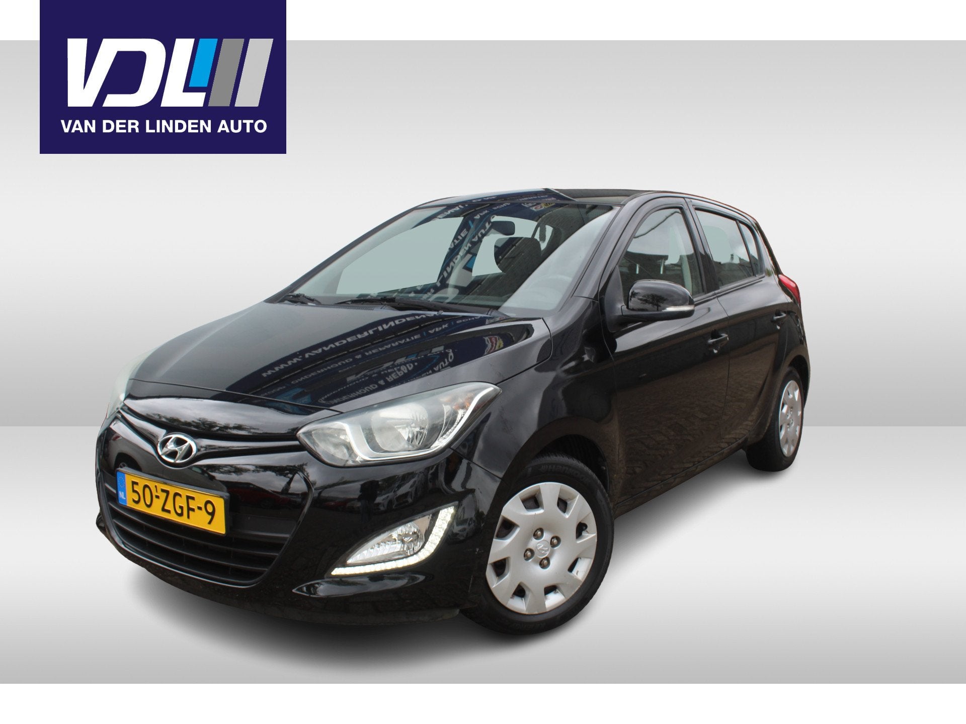 Hyundai i20 1.4i i-Motion Automaat l Radio l Elek. ramen l A, Auto's, Euro 5, 4 cilinders, 1396 cc, Zwart