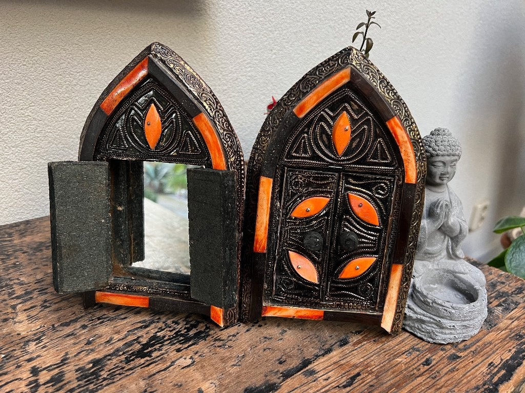 Marokkaanse kleine spiegeltjes met deuren set van 2 vintage, Gebruikt, Ophalen of Verzenden, https://verburgtvintage.nl/#contact