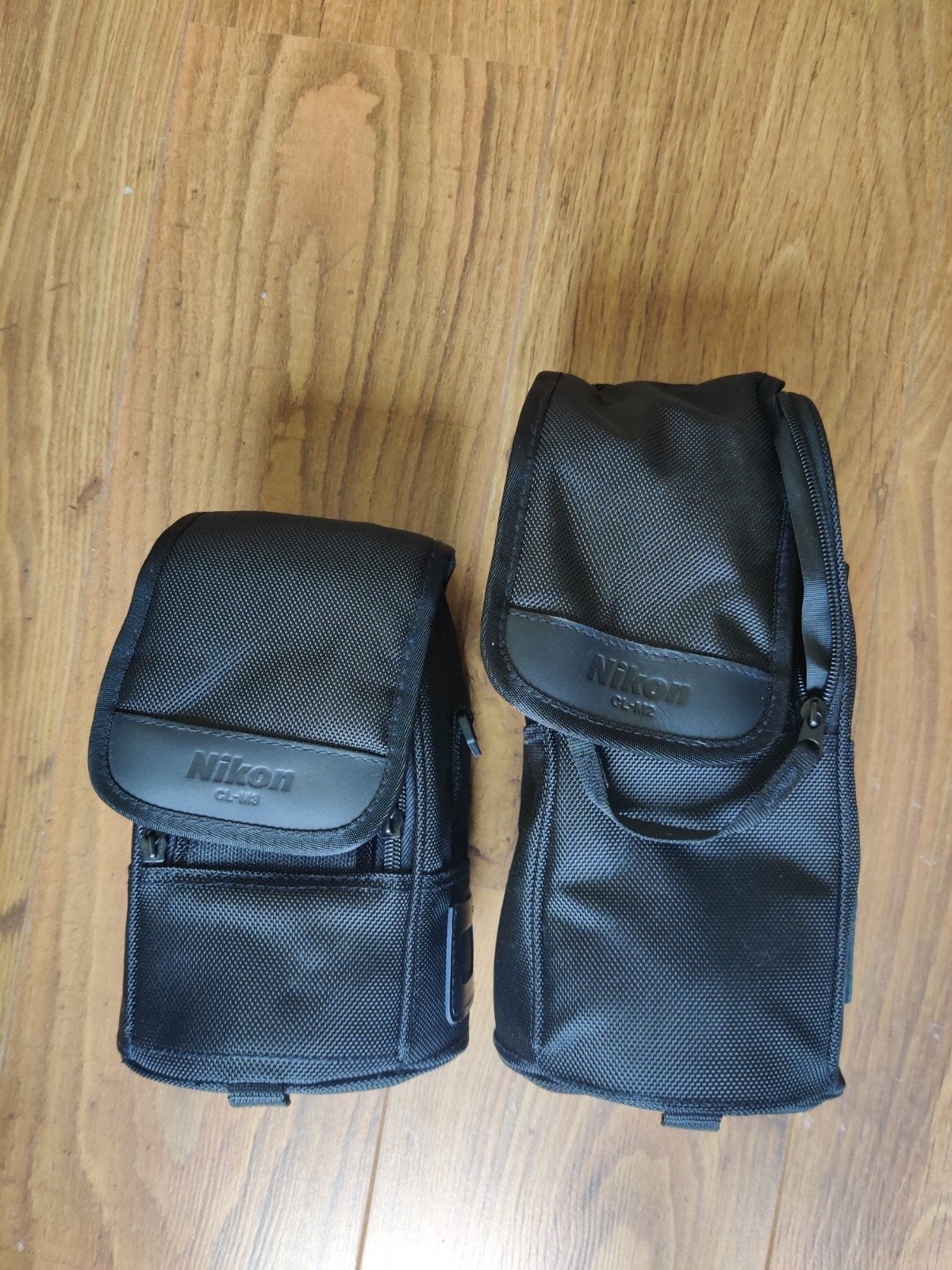 Nikon CL-M3 en CL-M2 cameratassen - Zo goed als nieuw, Audio, Tv en Foto, Pouch, Gevoerd, Ophalen of Verzenden, Zo goed als nieuw