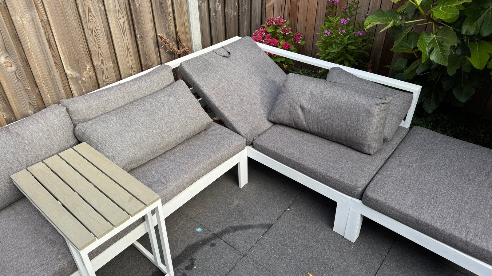 Verstelbare loungeset met bijzettafel en kussens, Tuin en Terras, Tuinsets en Loungesets, Ophalen, Gebruikt, Aluminium, Loungeset