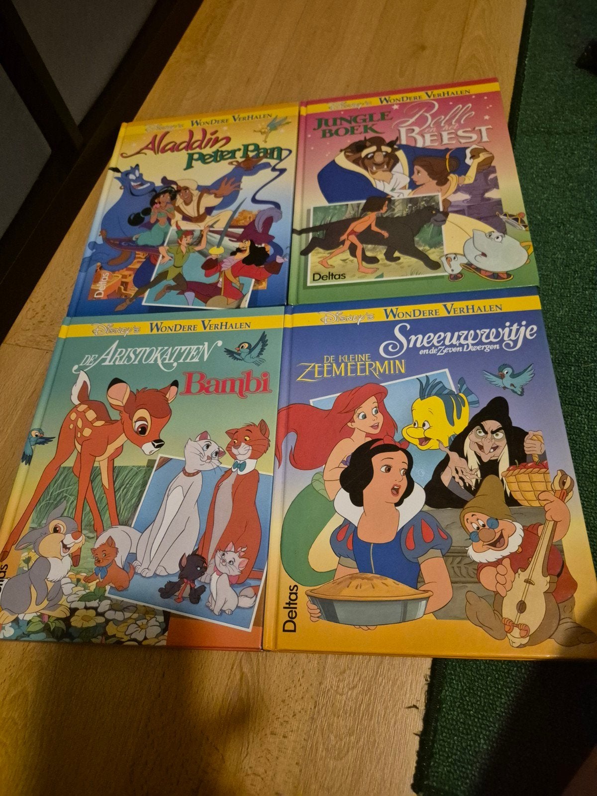 4 Disney leesboeken / voorlees boeken Disney's Wondere verha, Boeken, Ophalen of Verzenden, Zo goed als nieuw