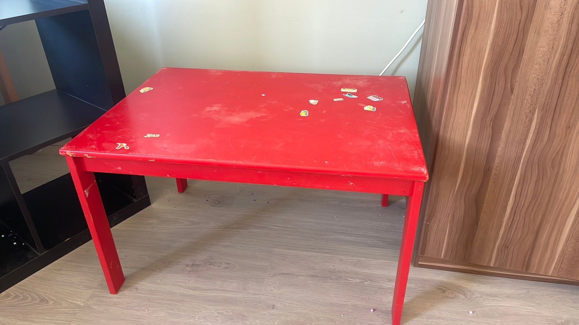 Kindertafel - gratis, Ophalen, Gebruikt