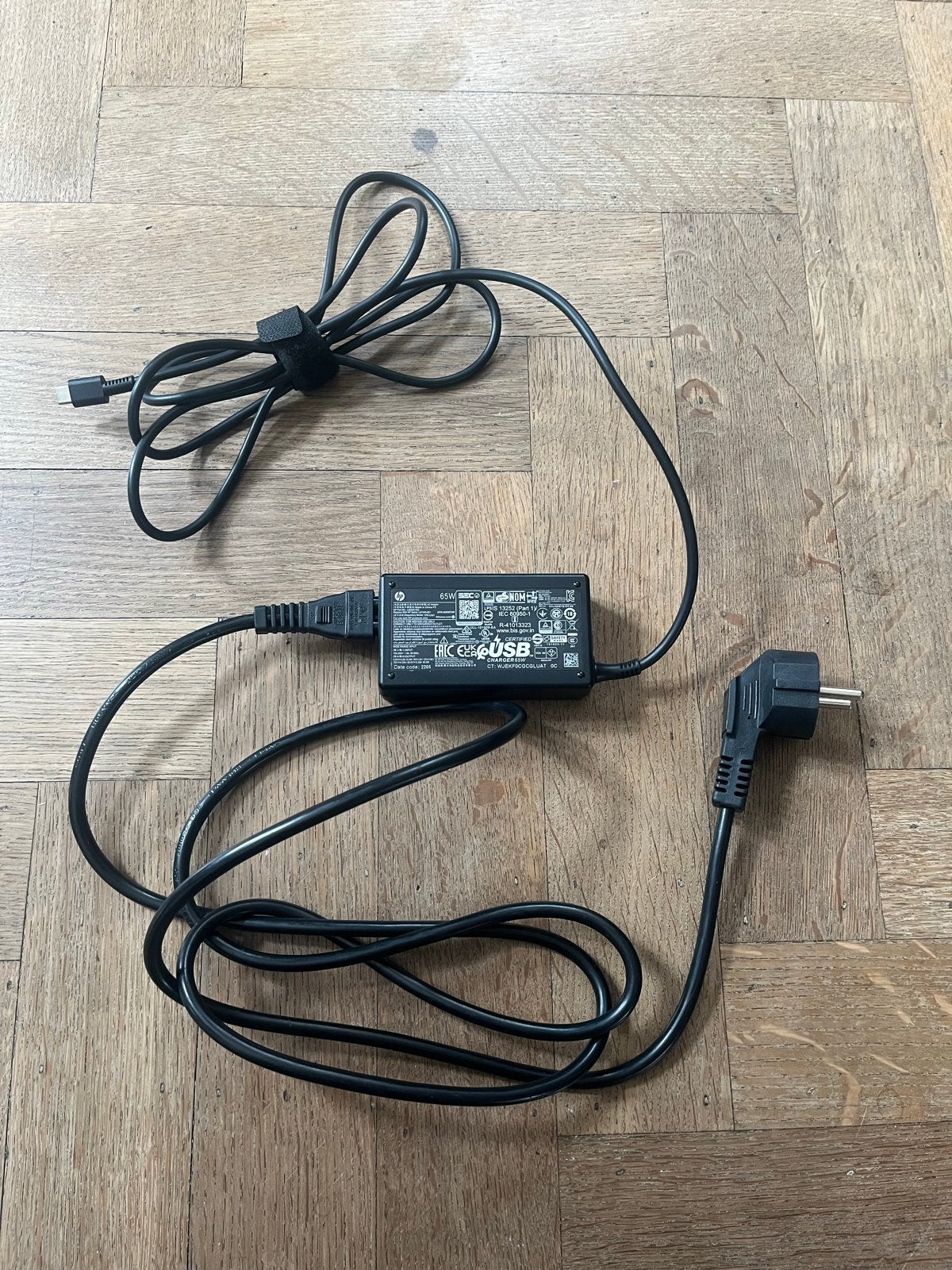 HP 65W USB-C Oplader - Origineel en Zo goed als nieuw, Ophalen, Zo goed als nieuw