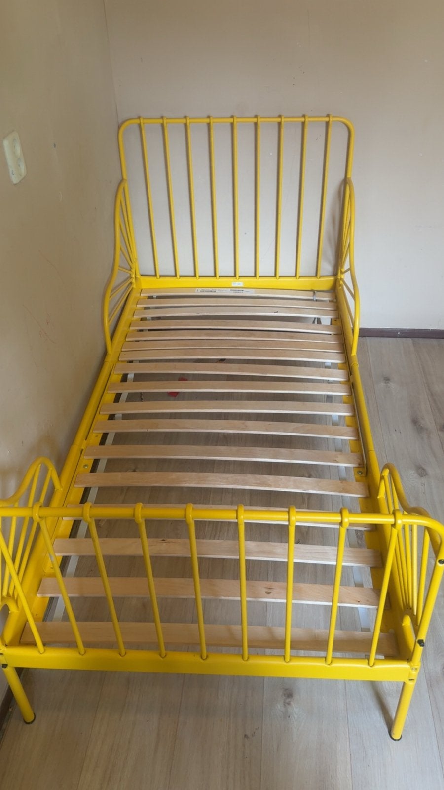 IKEA Minnen uitschuifbaar kinderbed geel, Ophalen, 80 cm, 200 cm, Metaal