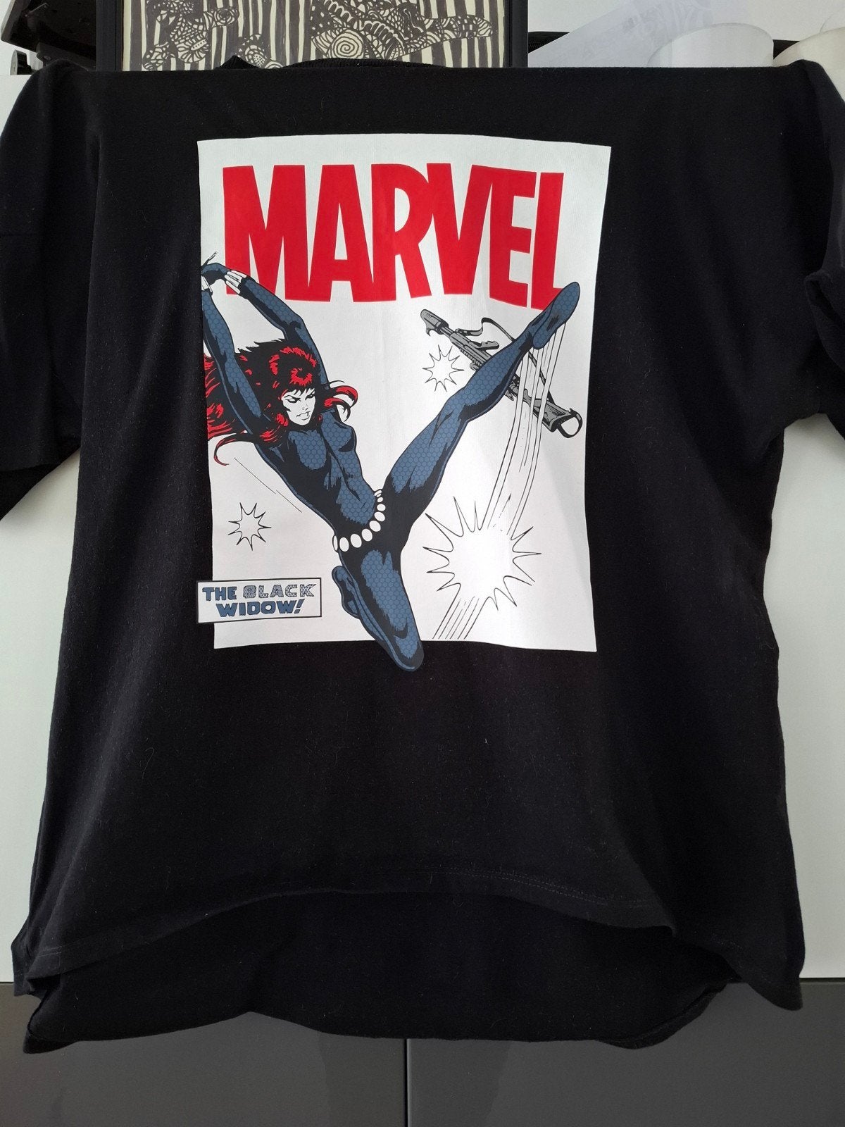 Marvel Black Widow T-shirt, Ophalen, Gedragen, Zwart