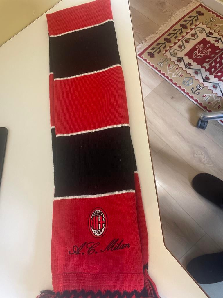 Voetbalsjaal AC Milan, Ophalen of Verzenden, Nieuw, Clubaccessoires