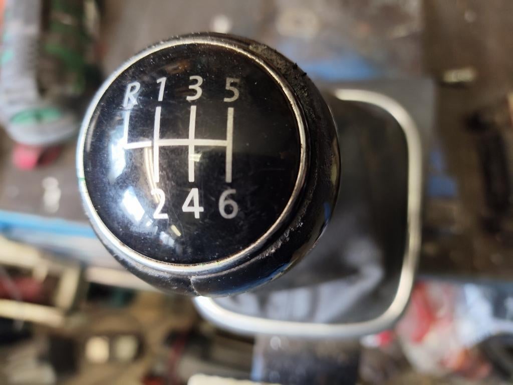 Versnellingspook knop 6-bak met lederen hoes Golf V GT O4-09, Ophalen, Volkswagen