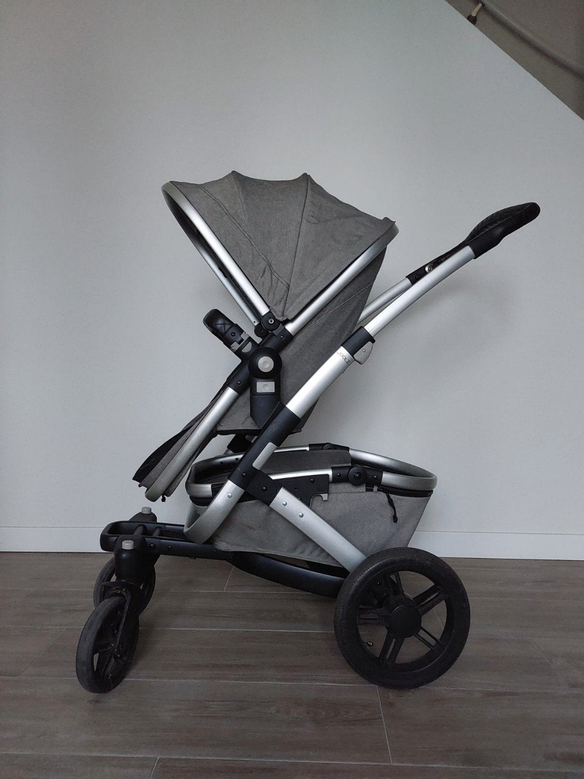 Joolz Geo Studio Graphite Combiwagen met accessoires, Ophalen, Zo goed als nieuw, Combiwagen, Met reiswieg