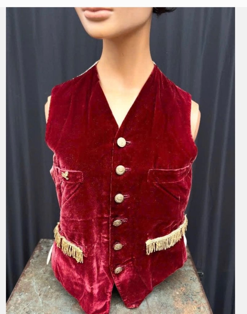 Antiek rood fluwelen gilet, versierd gouden franjes knopen, Ophalen of Verzenden