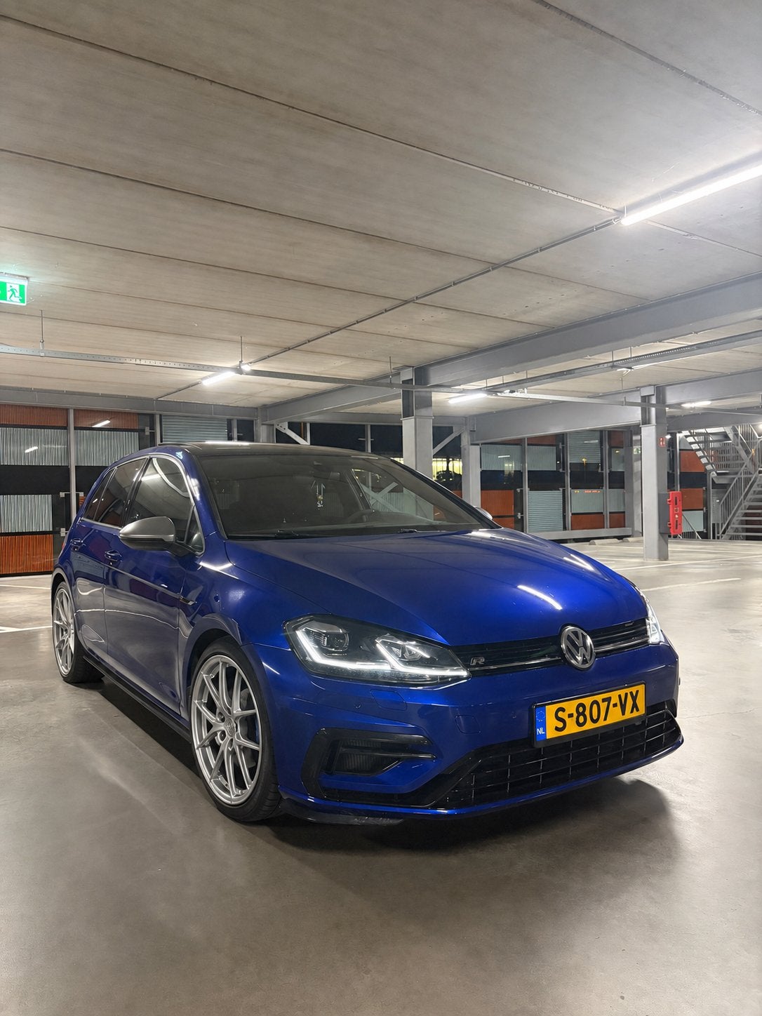 Volkswagen Golf  R 2.0 TSI 4Motion 380pk 7-DSG 5D 2017 Blauw, Auto's, Automaat, 4 cilinders, 1984 cc, Blauw