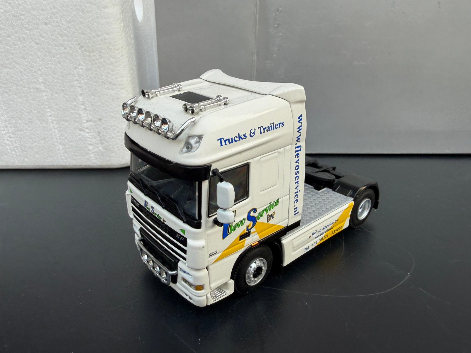 WSI DAF XF 105 FLEVO SERVICE, Hobby en Vrije tijd, Ophalen of Verzenden, Zo goed als nieuw, Bus of Vrachtwagen, Wsi