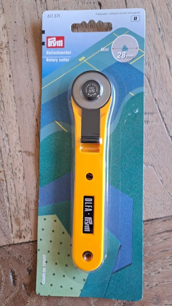Prym Rolsnijder Mini 28 mm - Perfect voor Stoffen en Papier, Ophalen of Verzenden, Nieuw, Overige typen