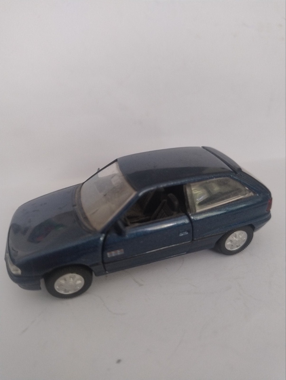 🔴 GAMA Opel Astra 1/43, Hobby en Vrije tijd, Modelauto's | 1:43, Ophalen of Verzenden, Zo goed als nieuw, Auto, Gama