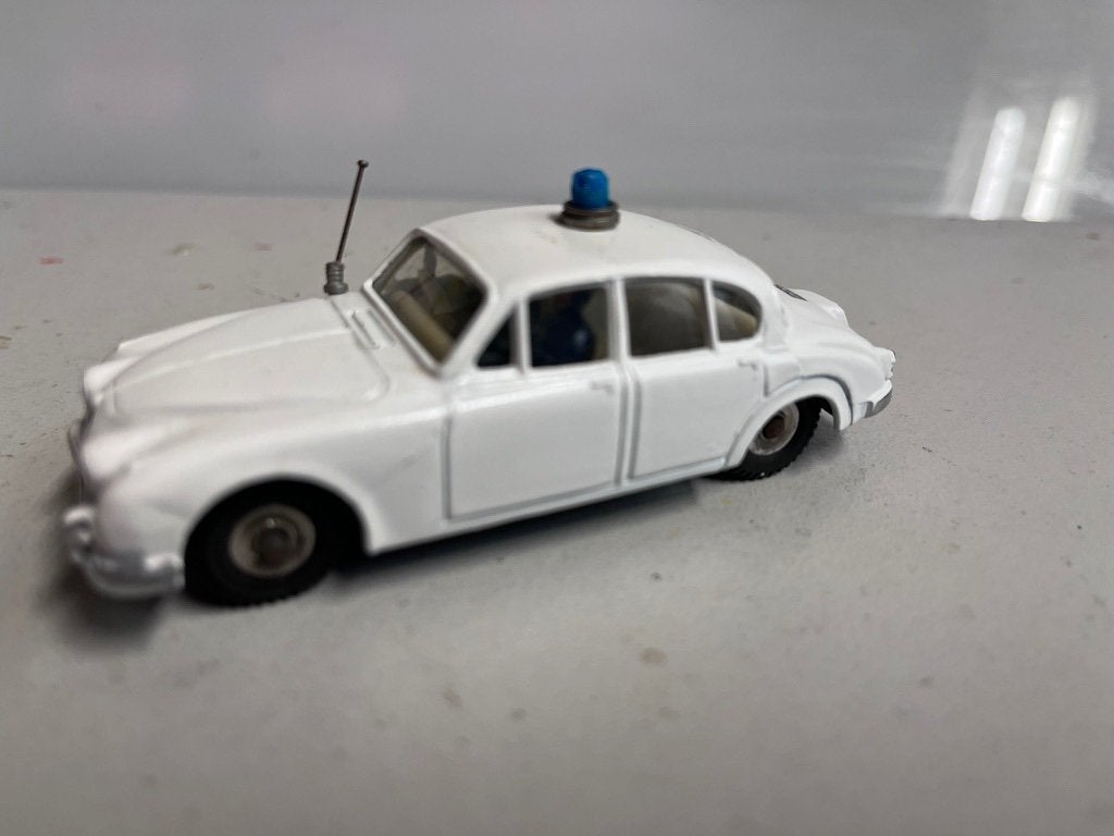 Dinky toy 269 Jaguar police car, Ophalen of Verzenden, Zo goed als nieuw, Auto, Dinky Toys