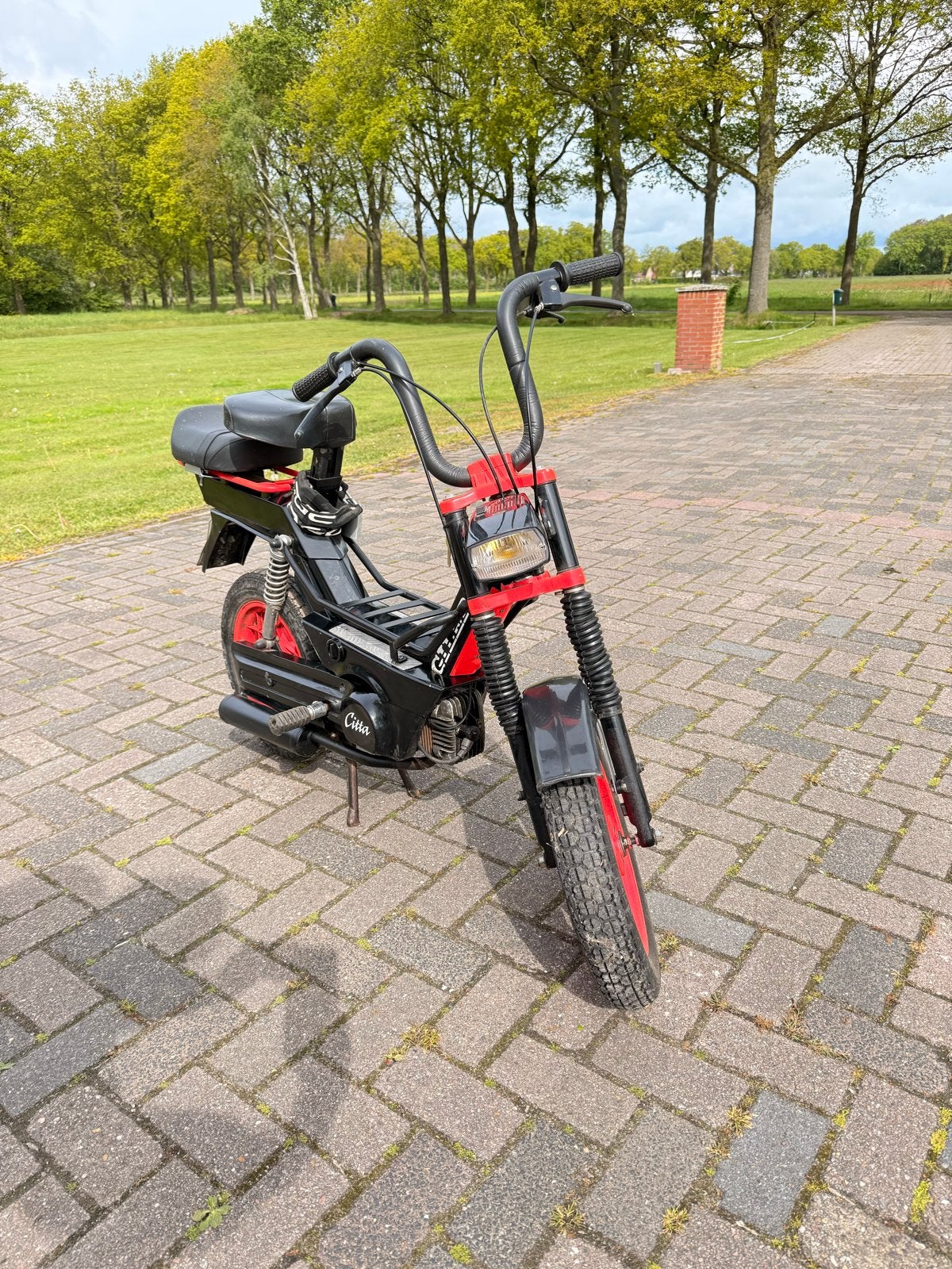 Gilera Citta Bromfiets - Zwart/Roze, Inclusief Extra Onderde, Ophalen, Gebruikt, Maximaal 45 km/u