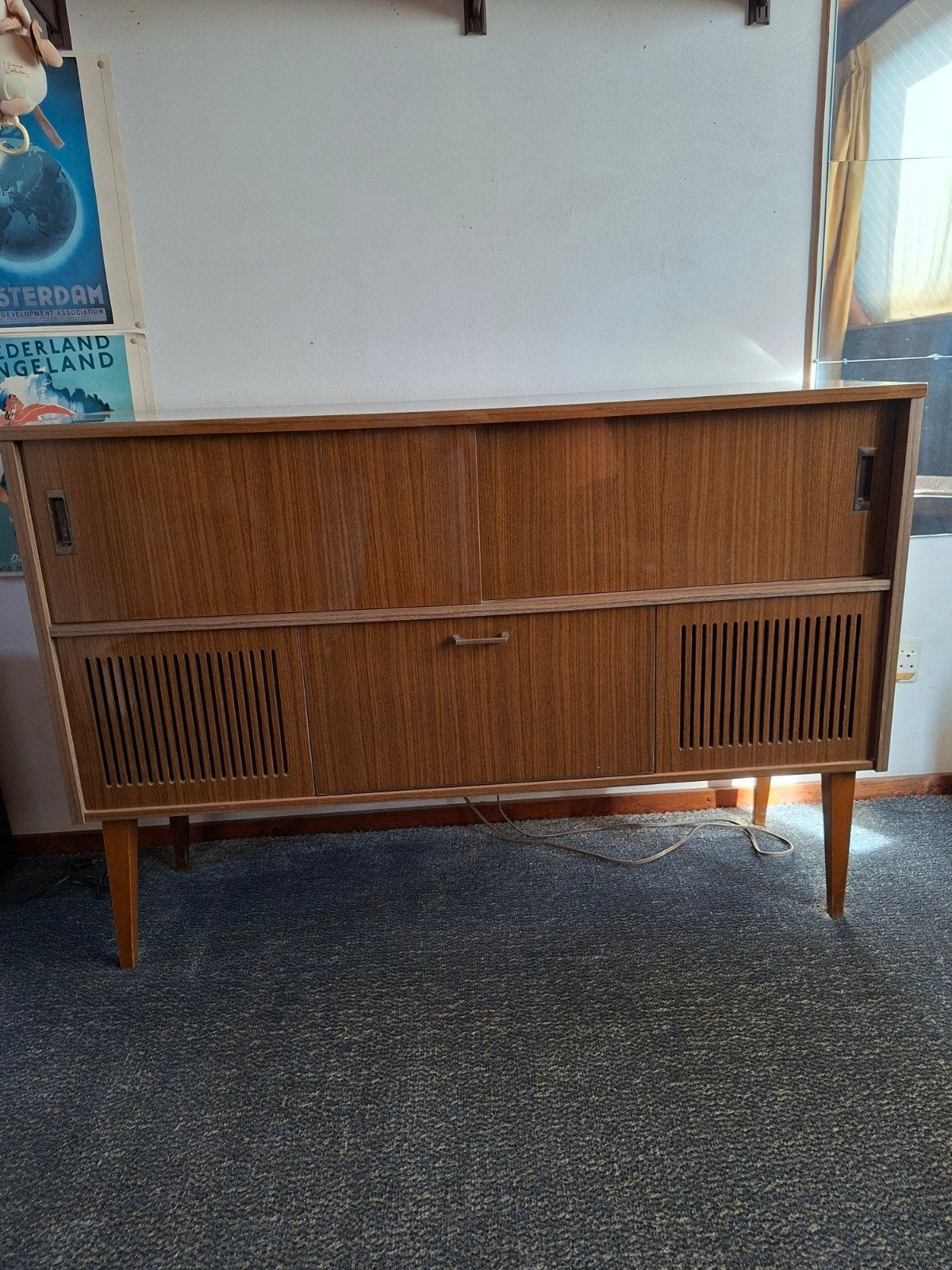 Vintage radio meubel  en opbergruimte, Ophalen