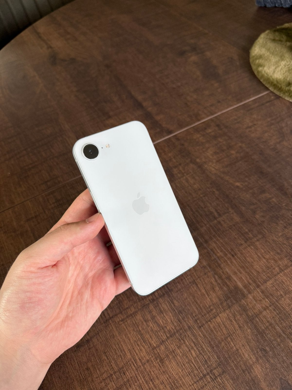 Gloednieuwe iPhone 16e 512GB Wit Esim 100% batterij 0 cycli, Ophalen, Zo goed als nieuw, Wit, 512 GB