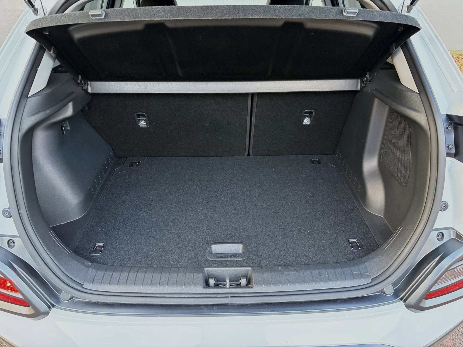 Foto 6 van Hyundai Kona 1.6 GDI HEV Premium