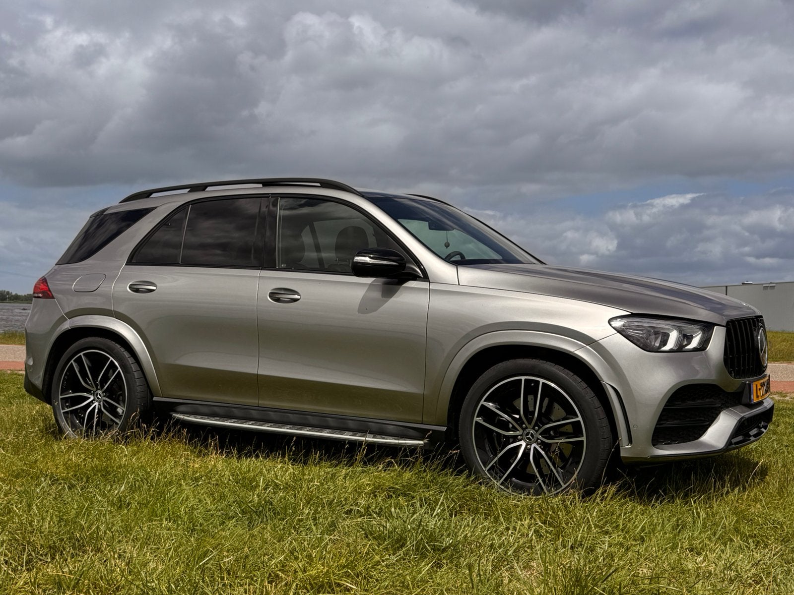 Prachtige Mercedes-Benz GLE 350 e 4MATIC 333pk 9G-TRONIC, Auto's, Automaat, 4 cilinders, GLE, Bruin
