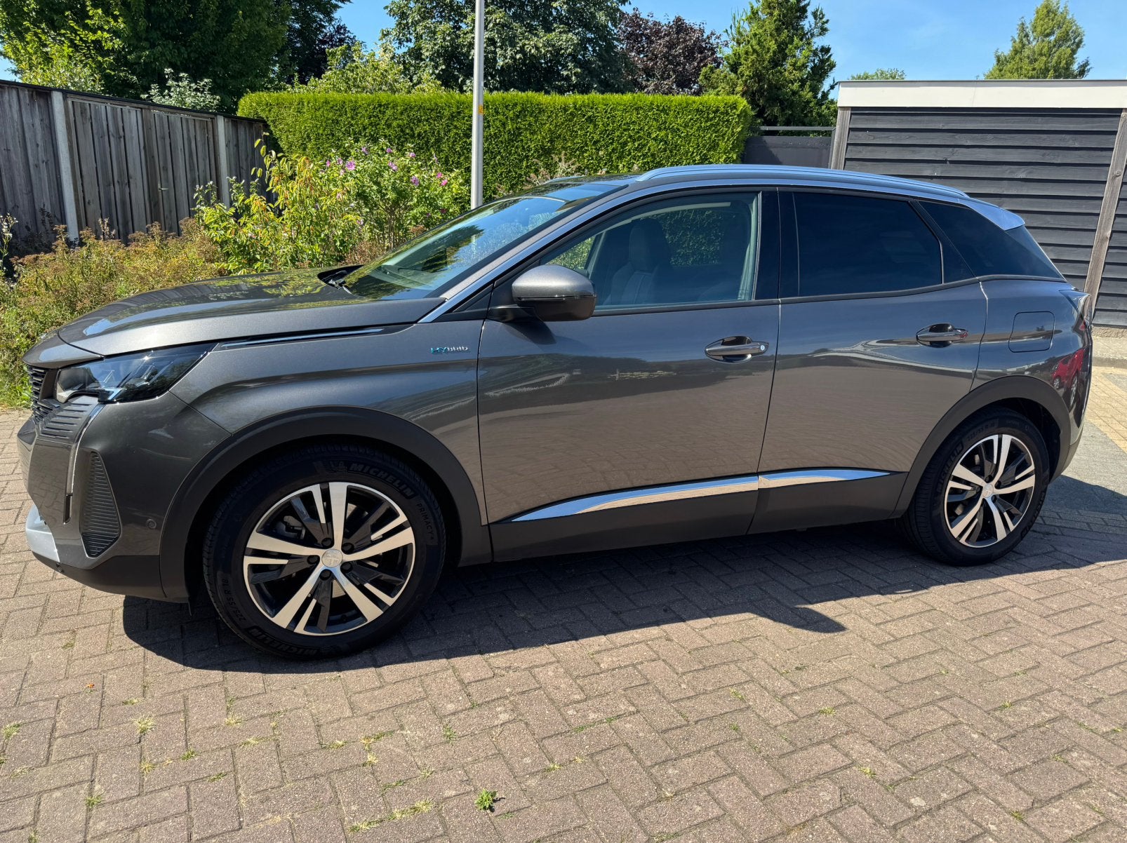 Peugeot 3008 1.6 Plug-in Hybrid 225pk E-eat8 2021 Grijs, 750 kg, 181 pk, Leder en Stof, Parkeerassistent